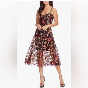 Dress the Population uma Dress